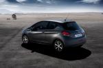 Peugeot 208 Ice Silver 2015 года